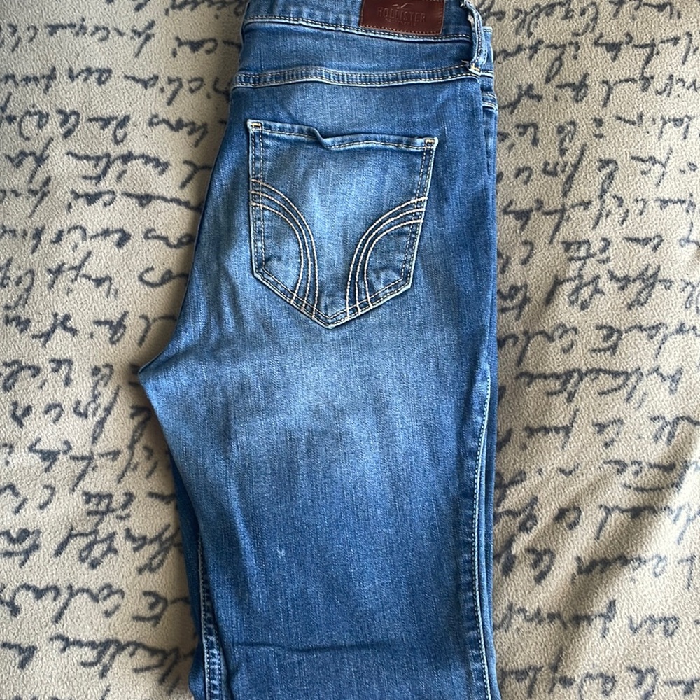 Hollister woman’s jeans